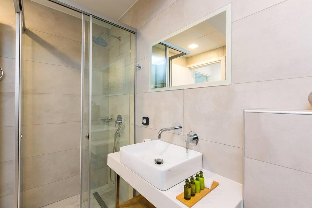 Villa Daphne-Naiades/ 2 Bedrooms,Luxury,Beachfront Plakiás Exterior foto