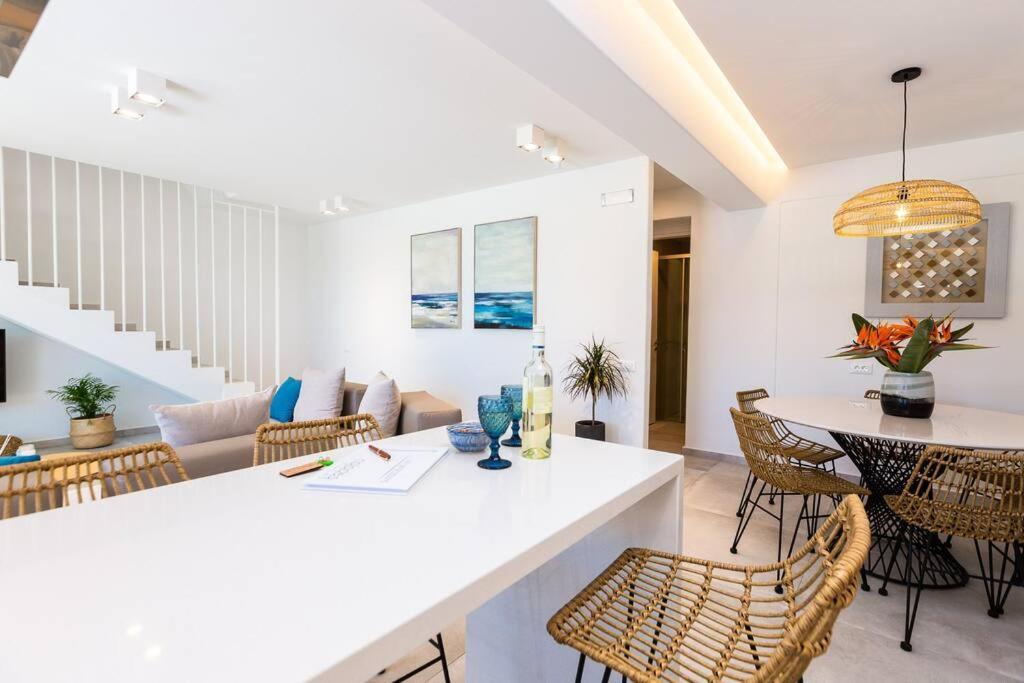 Villa Daphne-Naiades/ 2 Bedrooms,Luxury,Beachfront Plakiás Exterior foto